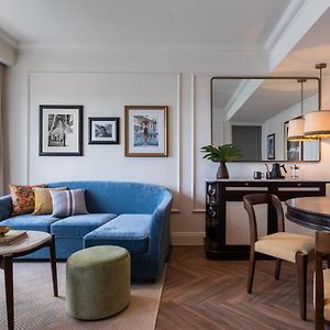 Prestige One-Bedroom King Suite